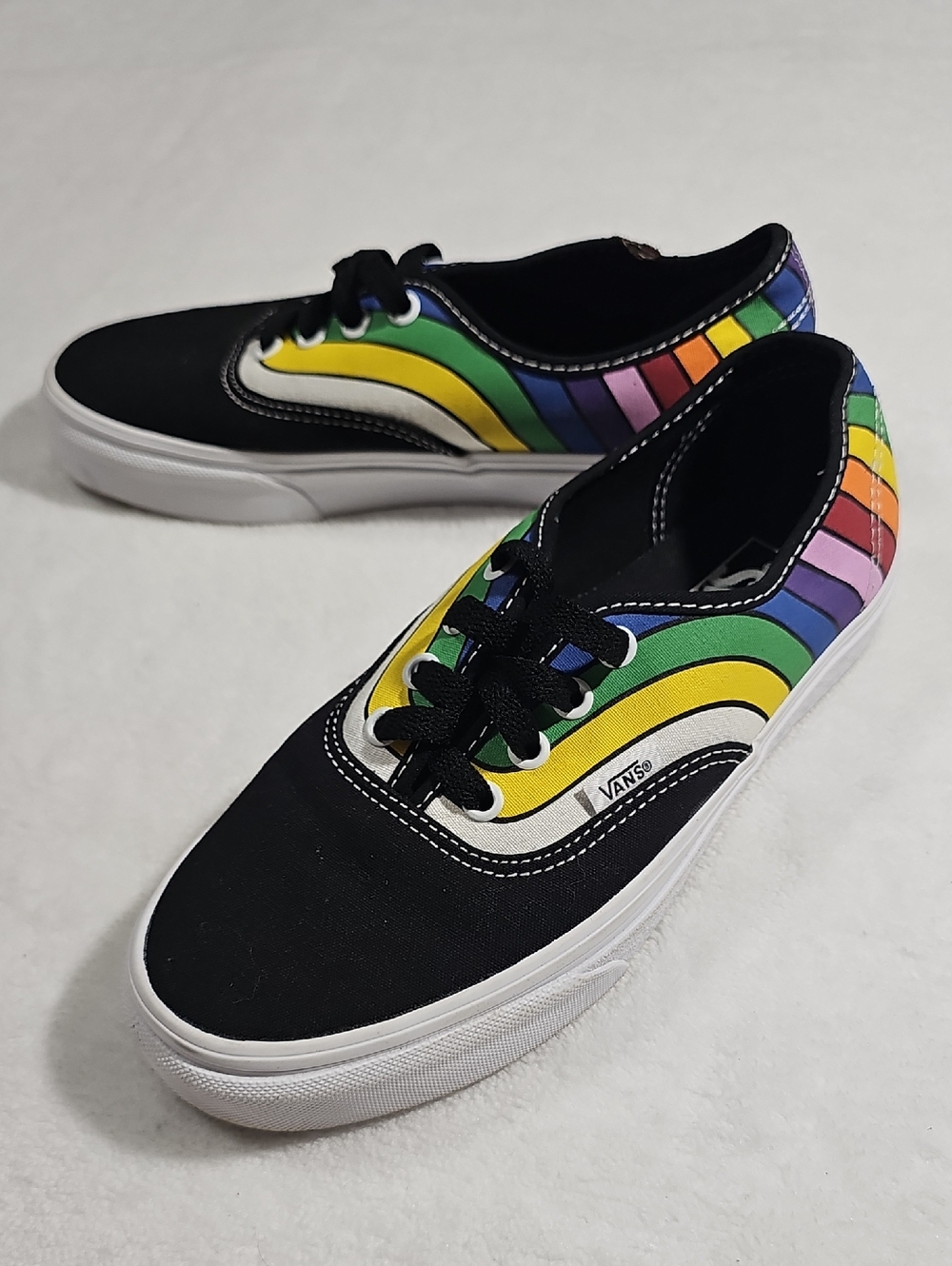 Vans Authentic Rainbow Wave Black‎ Canvas Sneakers Mens 6 Womens 7.5 Low Top